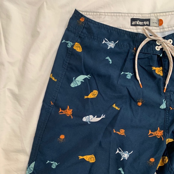 ambsn Men’s Board shorts, barely used! - Picture 4 of 4